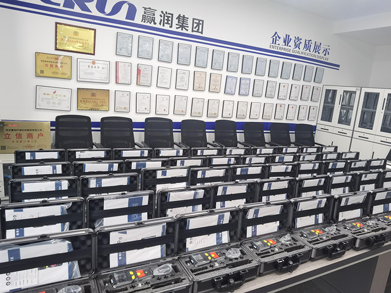 品質(zhì)保證、實力認可！贏潤集團四合一氣體檢測儀用于石油化工企業(yè)！
